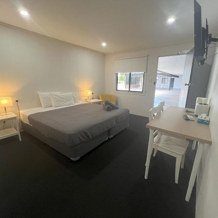 Abajaz Motel-Central-King Bed-Shaded Parking Longreach Exterior foto